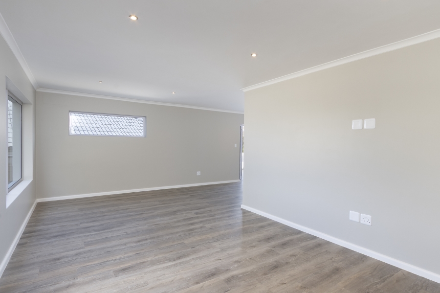 To Let 3 Bedroom Property for Rent in Helena Heights Western Cape